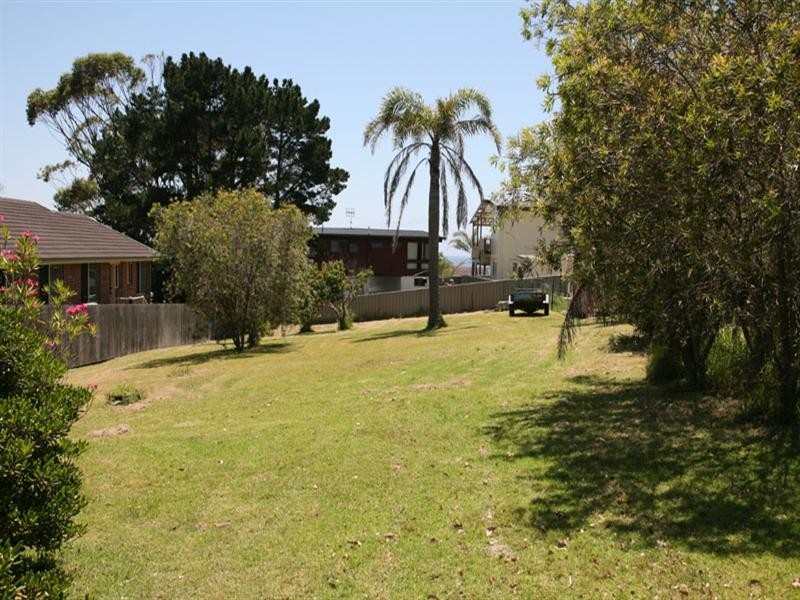 18 John Reilly Street, Dalmeny NSW 2546