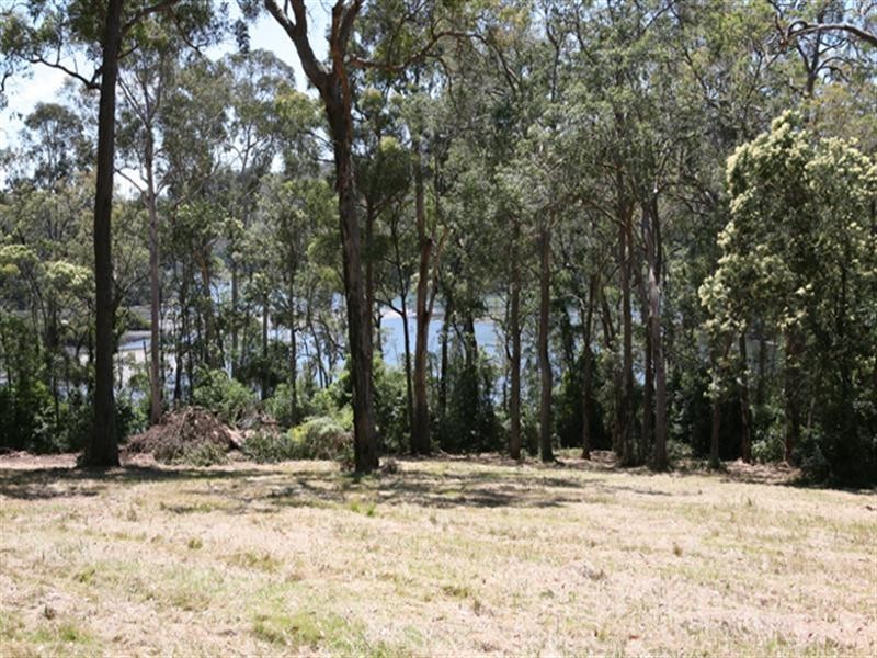 77 Hobbs Point, Narooma NSW 2546