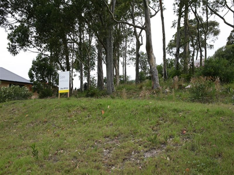 17 Creighton Parade, North Narooma NSW 2546