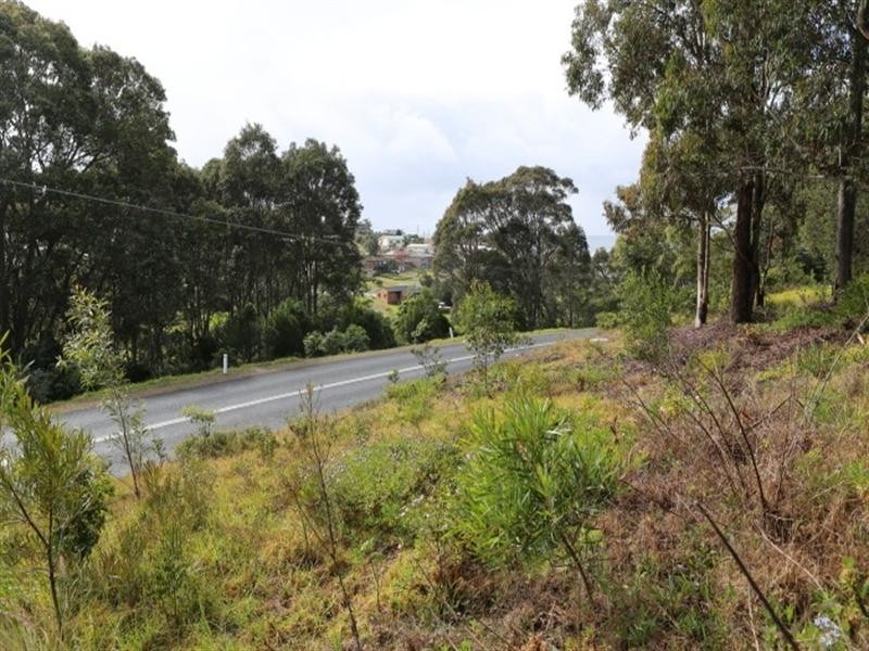 17 Beachview Close, North Narooma NSW 2546