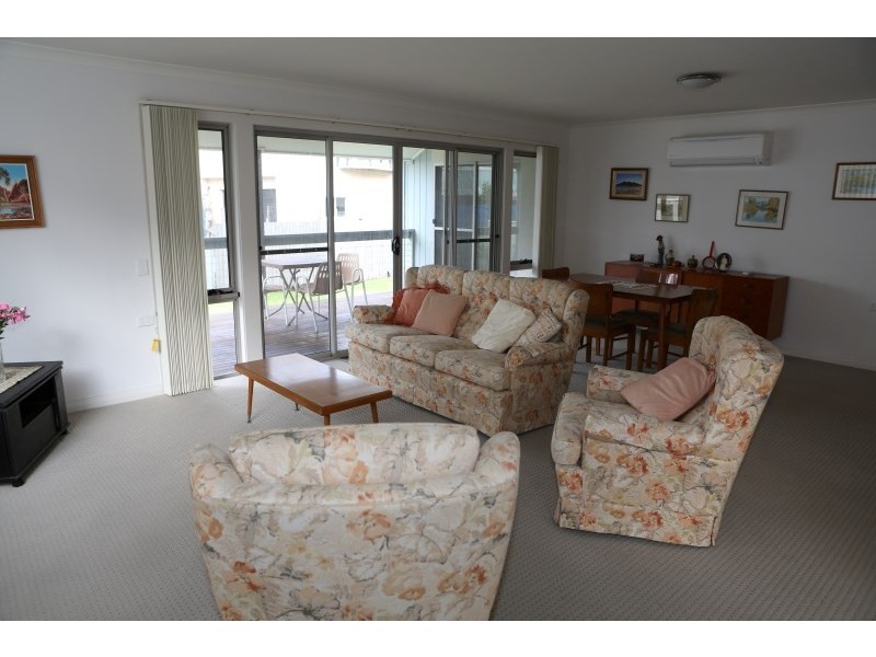 3B Riverside Drive, Narooma NSW 2546