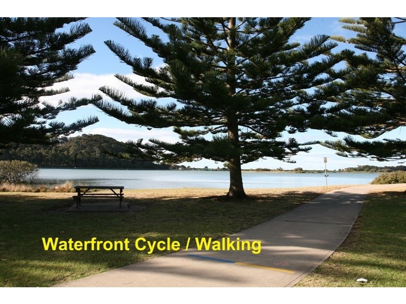 3B Riverside Drive, Narooma NSW 2546