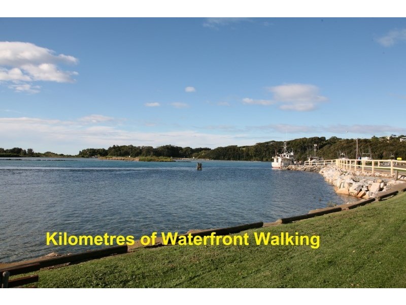 3B Riverside Drive, Narooma NSW 2546