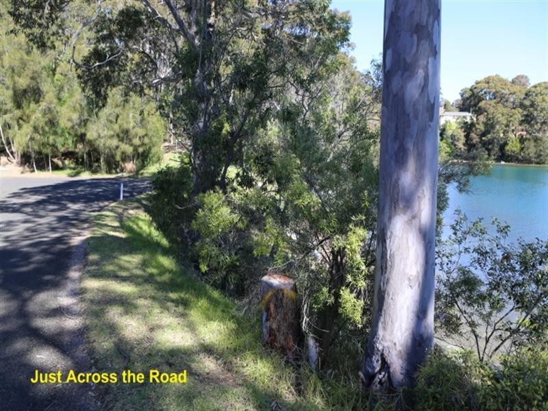 21 The Loop, Narooma NSW 2546