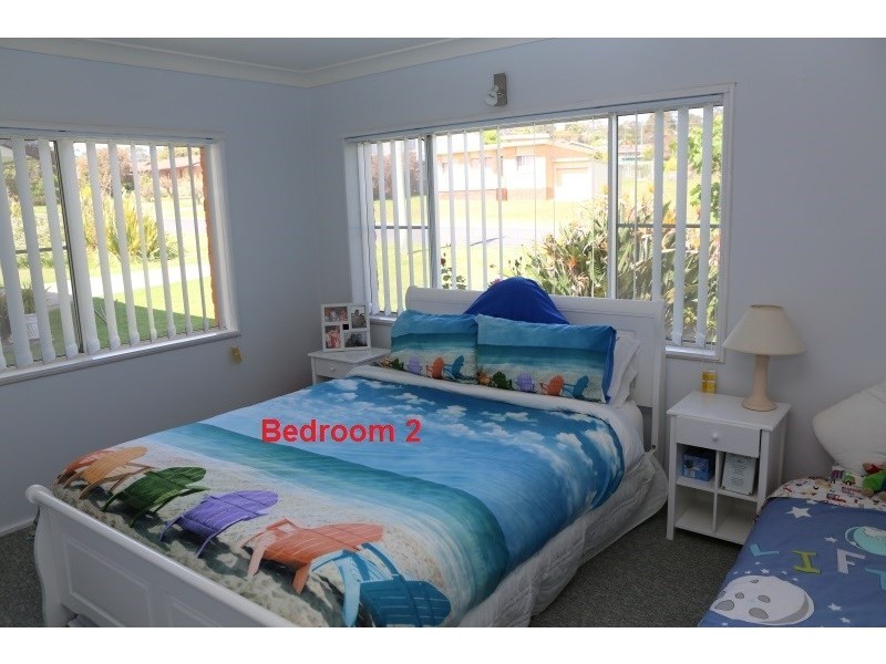 37 Myuna Street, Dalmeny NSW 2546