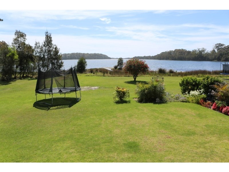 37 Myuna Street, Dalmeny NSW 2546