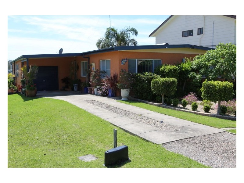 37 Myuna Street, Dalmeny NSW 2546