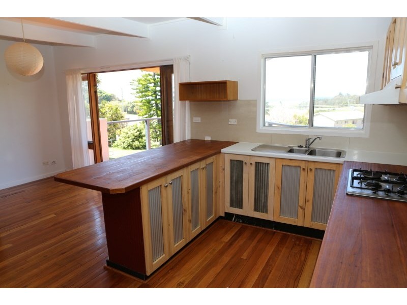 100 Cresswick Parade, Dalmeny NSW 2546