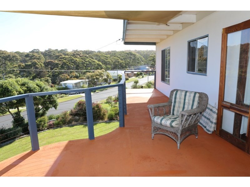 100 Cresswick Parade, Dalmeny NSW 2546