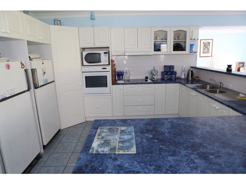 5 Pacific Avenue, Kianga NSW 2546