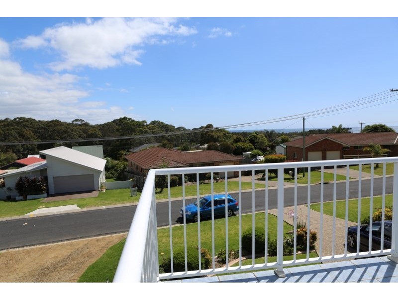 5 Pacific Avenue, Kianga NSW 2546