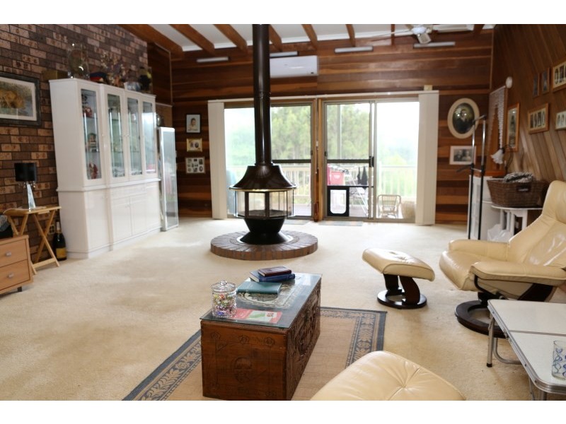 17 Lakeside Drive, Kianga NSW 2546
