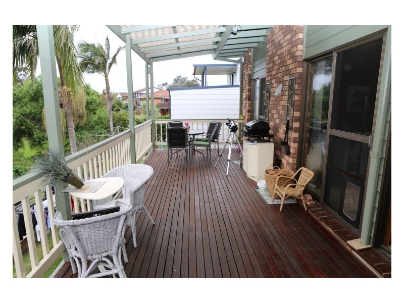 17 Lakeside Drive, Kianga NSW 2546