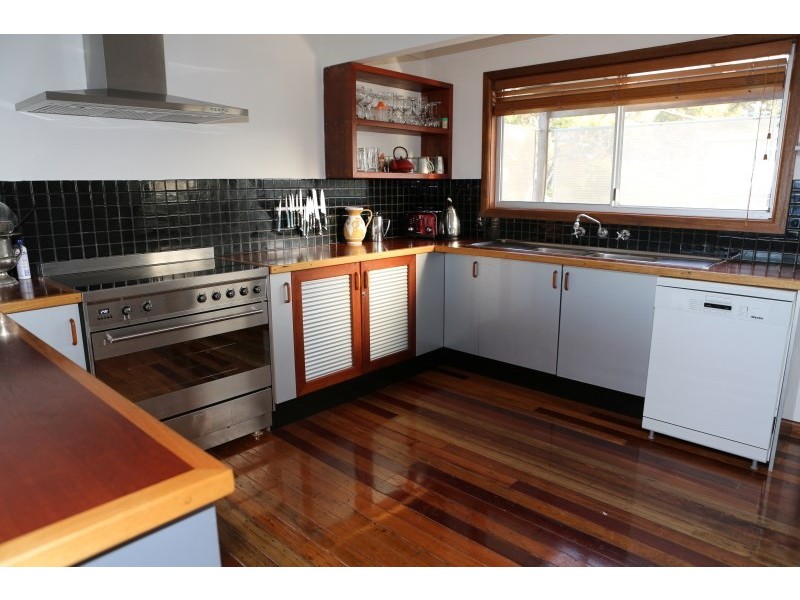 202 Mystery Bay Road, Mystery Bay NSW 2546