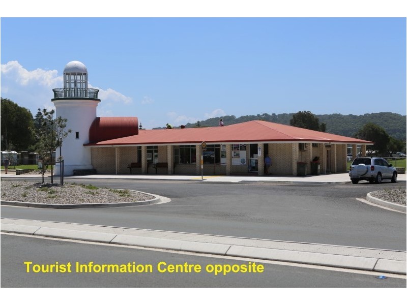 82 Princes Highway, Narooma NSW 2546