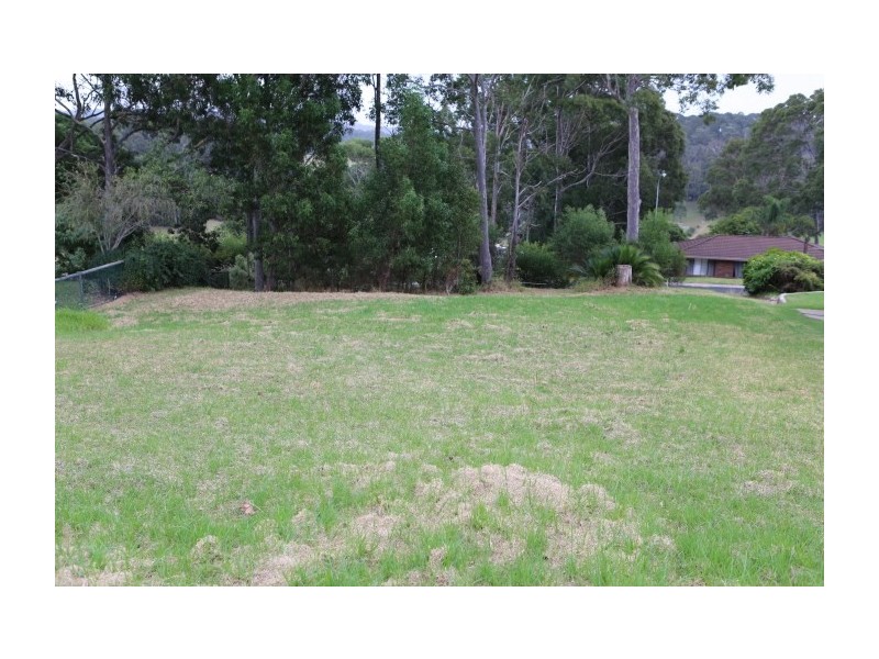 9 Woods Place, North Narooma NSW 2546