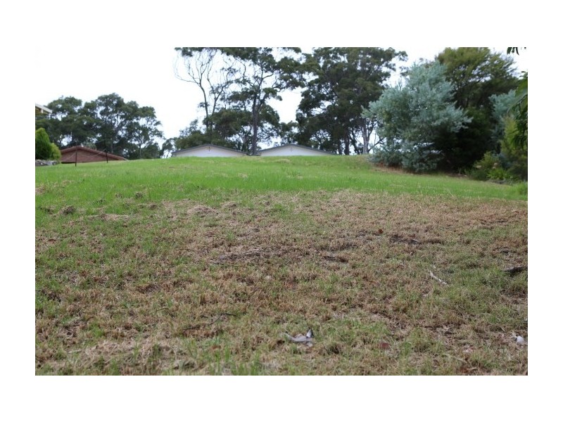 9 Woods Place, North Narooma NSW 2546