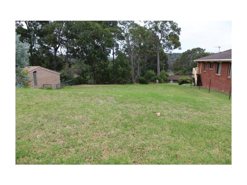 9 Woods Place, North Narooma NSW 2546