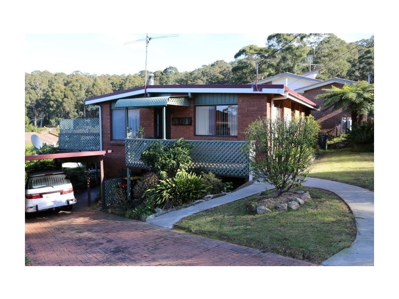 33 Fishermans Crescent, North Narooma NSW 2546