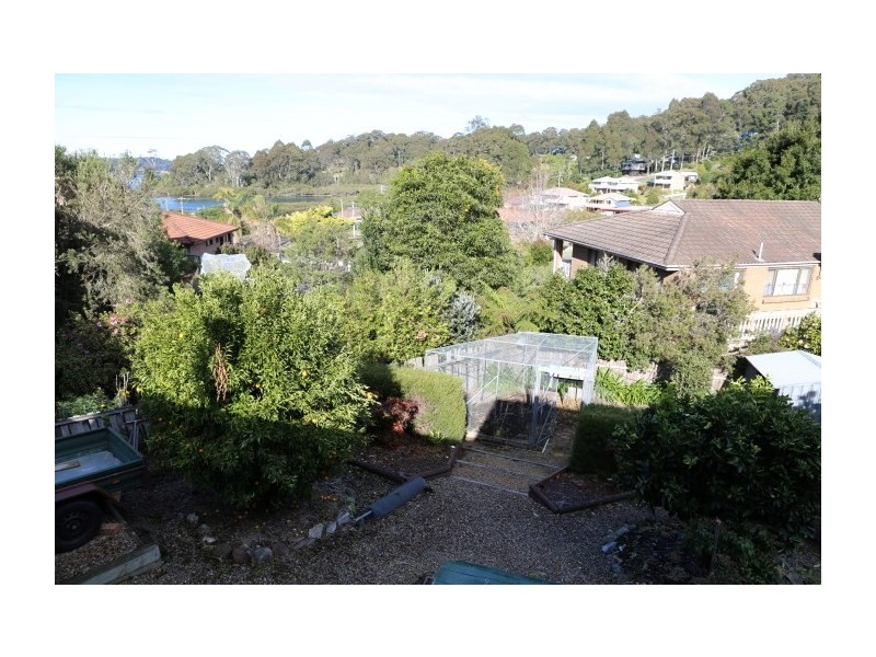 33 Fishermans Crescent, North Narooma NSW 2546