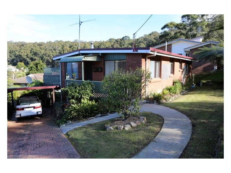 33 Fishermans Crescent, North Narooma NSW 2546