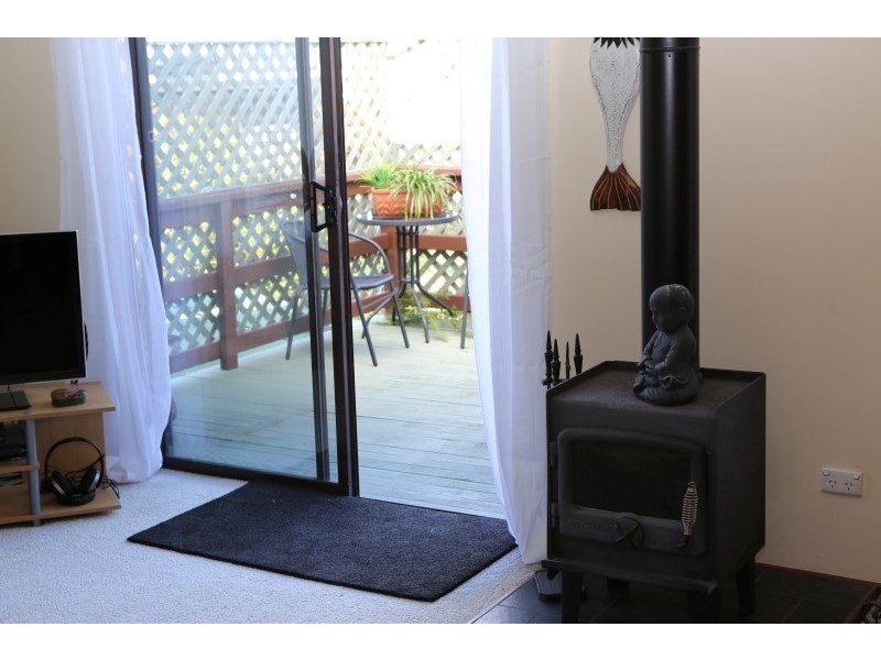 33 Fishermans Crescent, North Narooma NSW 2546