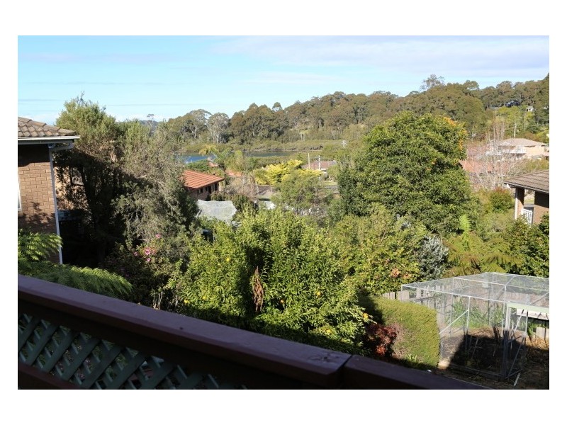 33 Fishermans Crescent, North Narooma NSW 2546