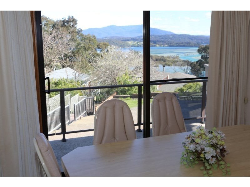 71 Eastaway Avenue, North Narooma NSW 2546