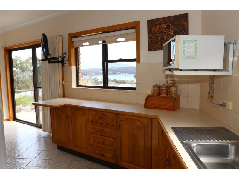 71 Eastaway Avenue, North Narooma NSW 2546