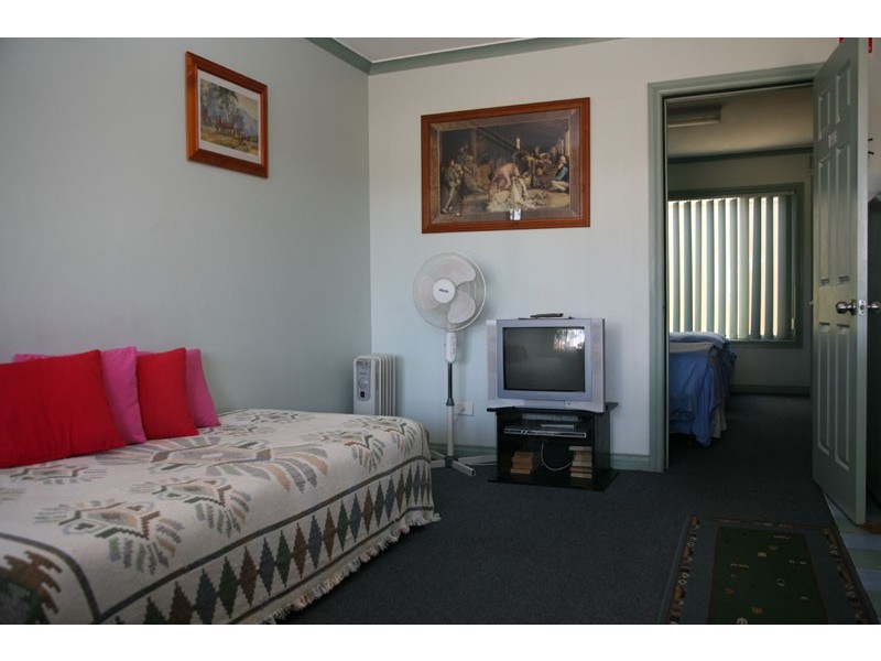76 Princes Highway, Narooma NSW 2546