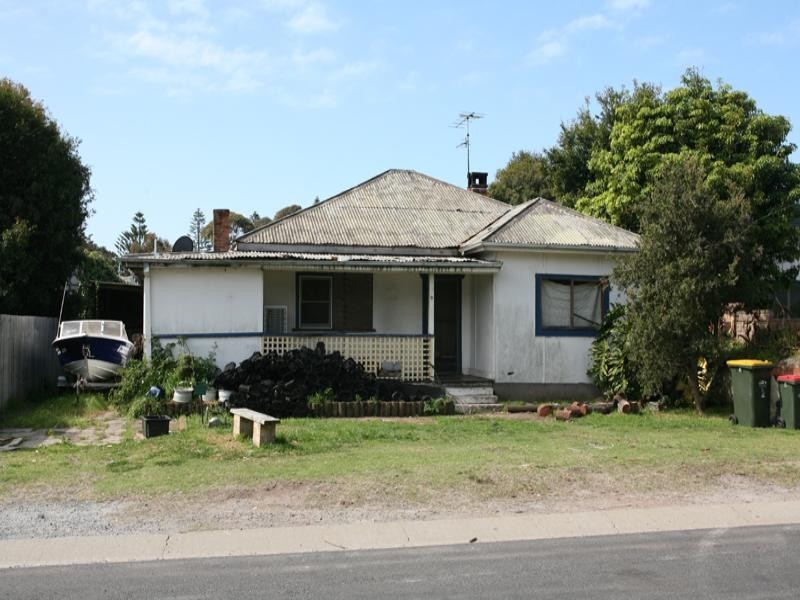 9 Graham Street, Narooma NSW 2546