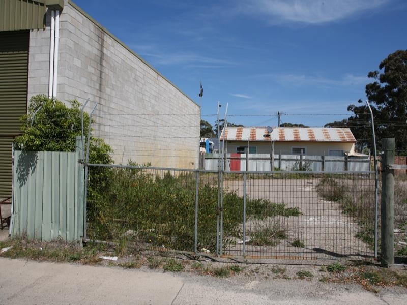 17 Graham Street, Narooma NSW 2546