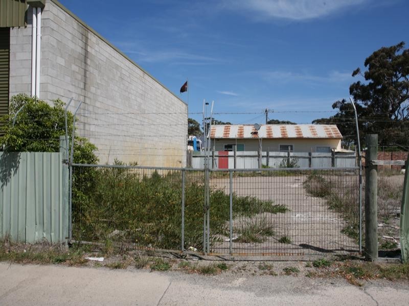 17 Graham Street, Narooma NSW 2546