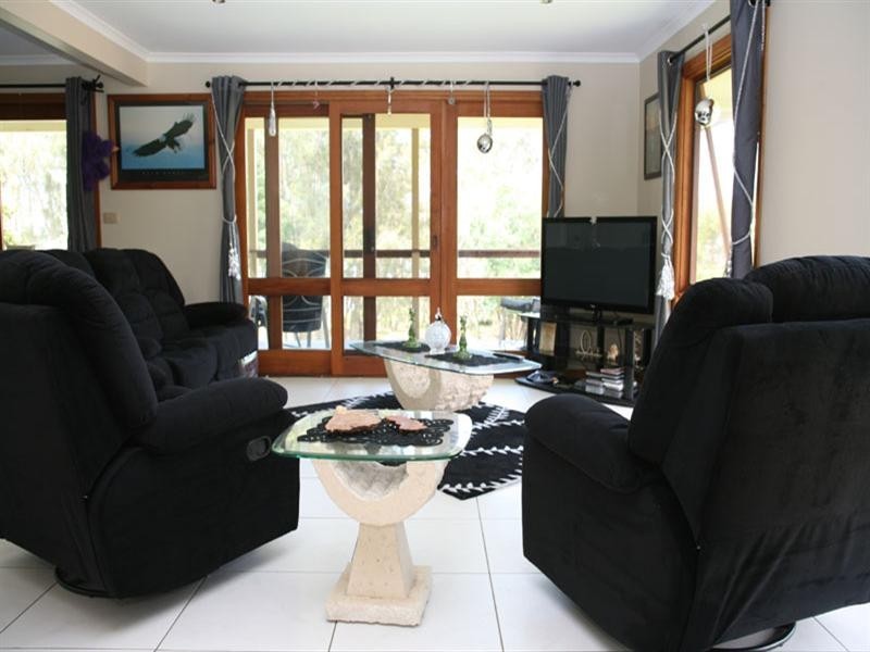 45 Myuna Street, Dalmeny NSW 2546