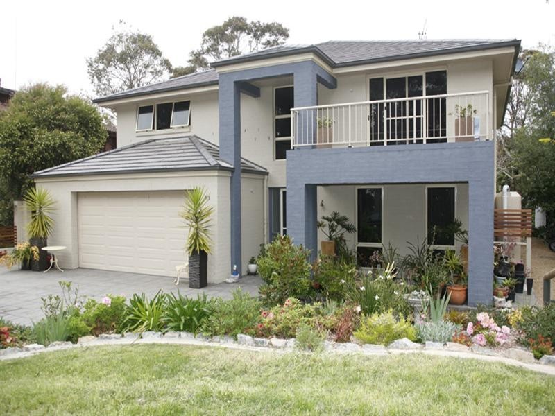 63 Eastaway Avenue, North Narooma NSW 2546