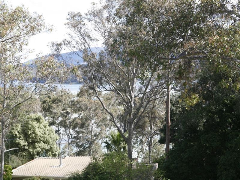 63 Eastaway Avenue, North Narooma NSW 2546