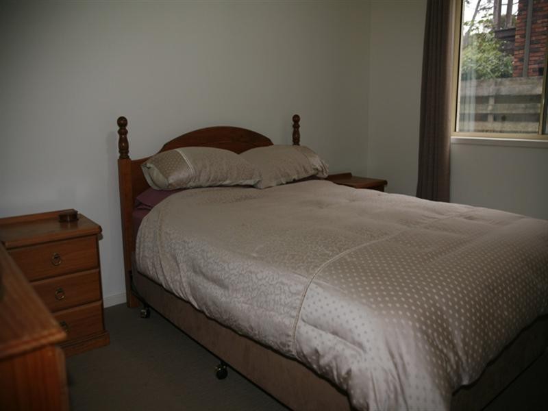 63 Eastaway Avenue, North Narooma NSW 2546