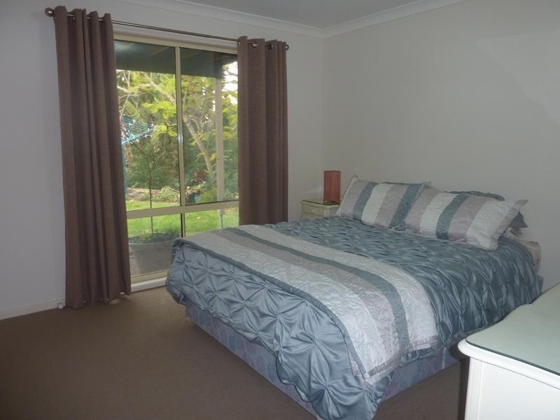 63 Eastaway Avenue, North Narooma NSW 2546