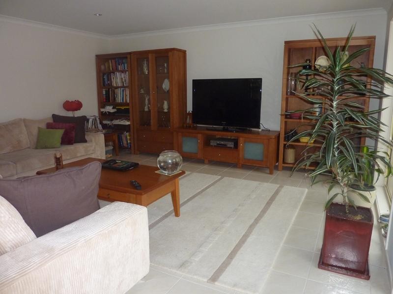 63 Eastaway Avenue, North Narooma NSW 2546