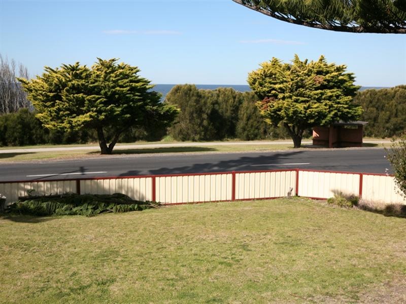 41 Dalmeny Drive, Kianga NSW 2546