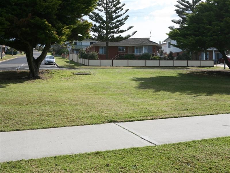 41 Dalmeny Drive, Kianga NSW 2546