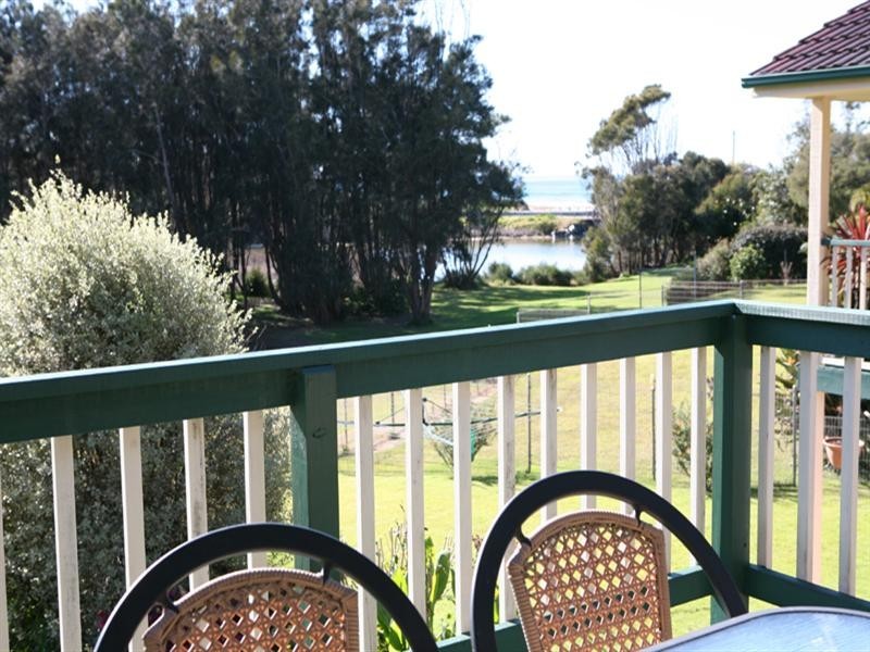 13 Lakeside Drive, Kianga NSW 2546