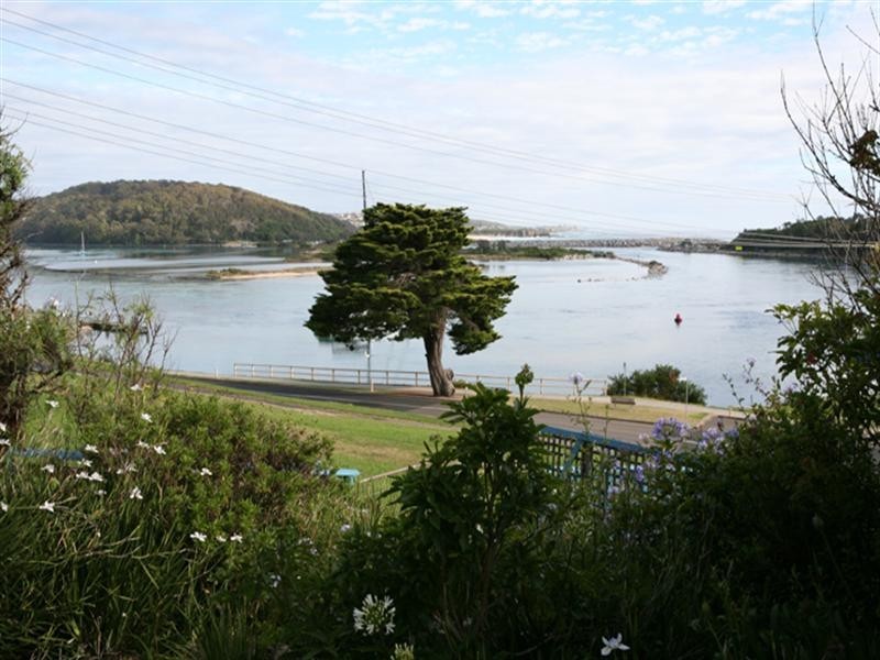 5 Noorooma Crescent, Narooma NSW 2546