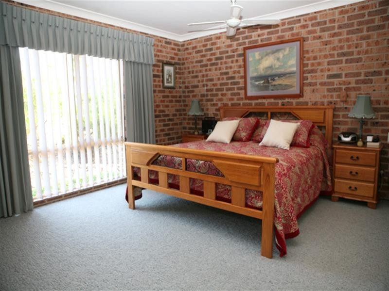 1 Dawn Parade, Kianga NSW 2546