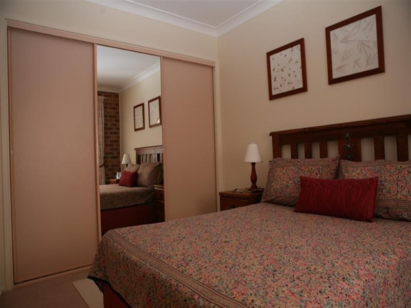 1 Dawn Parade, Kianga NSW 2546