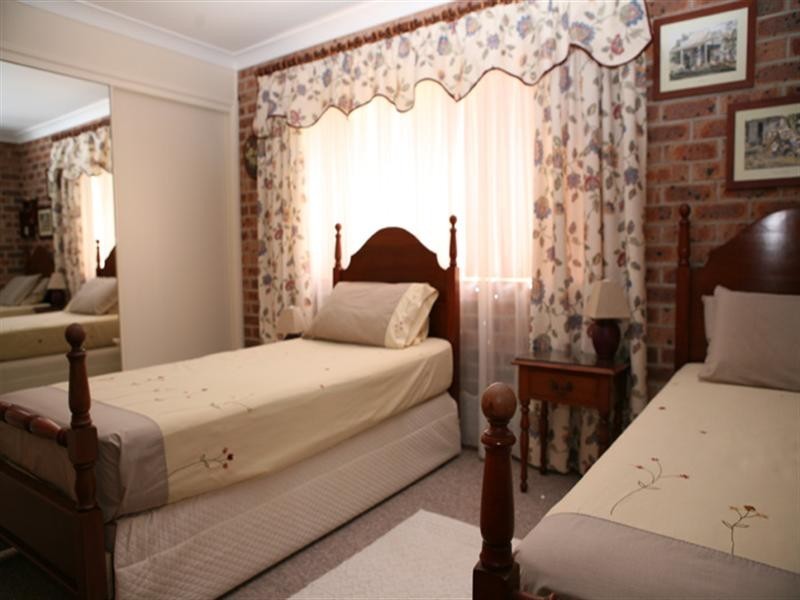 1 Dawn Parade, Kianga NSW 2546