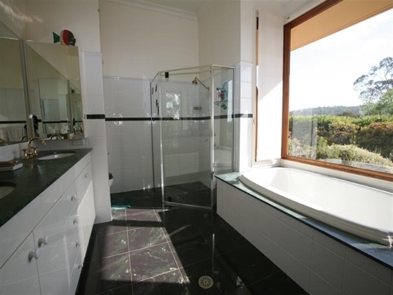 290 Riverview Road, North Narooma NSW 2546