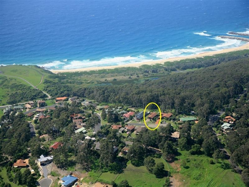 8 Woods Place, North Narooma NSW 2546
