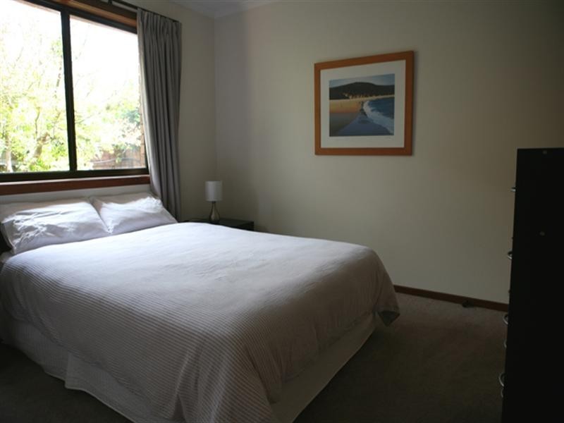 8 Woods Place, North Narooma NSW 2546