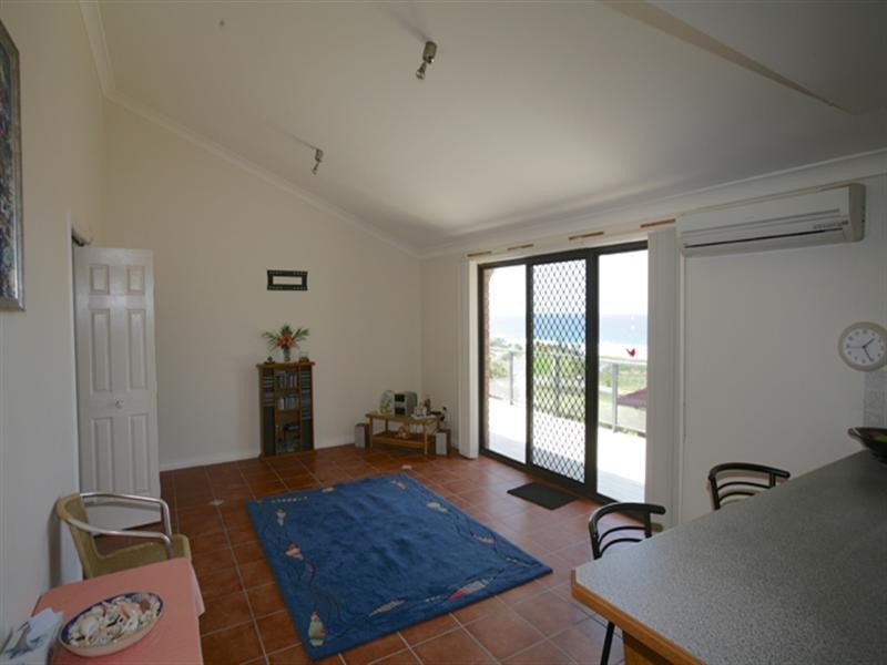 19 Warbler Crescent, North Narooma NSW 2546